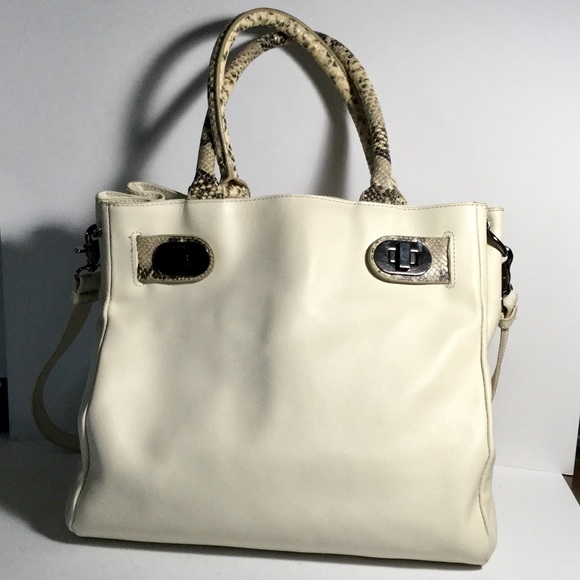 BADGLEY MISCHKA cream snake handbag with strap - Picture 2 of 8